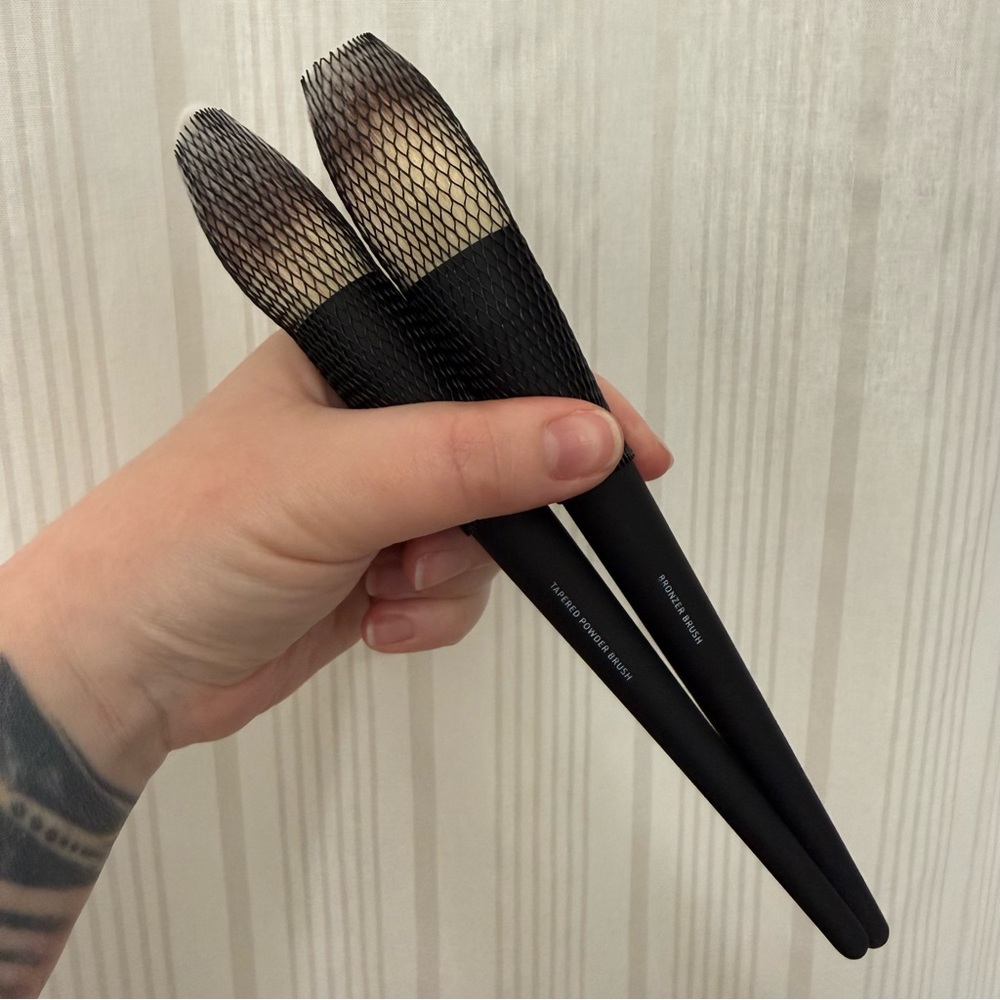 NIB Lithe The Essentials Face Brush Set Bronzer & Tapered Powder Brush - Picture 7 of 10